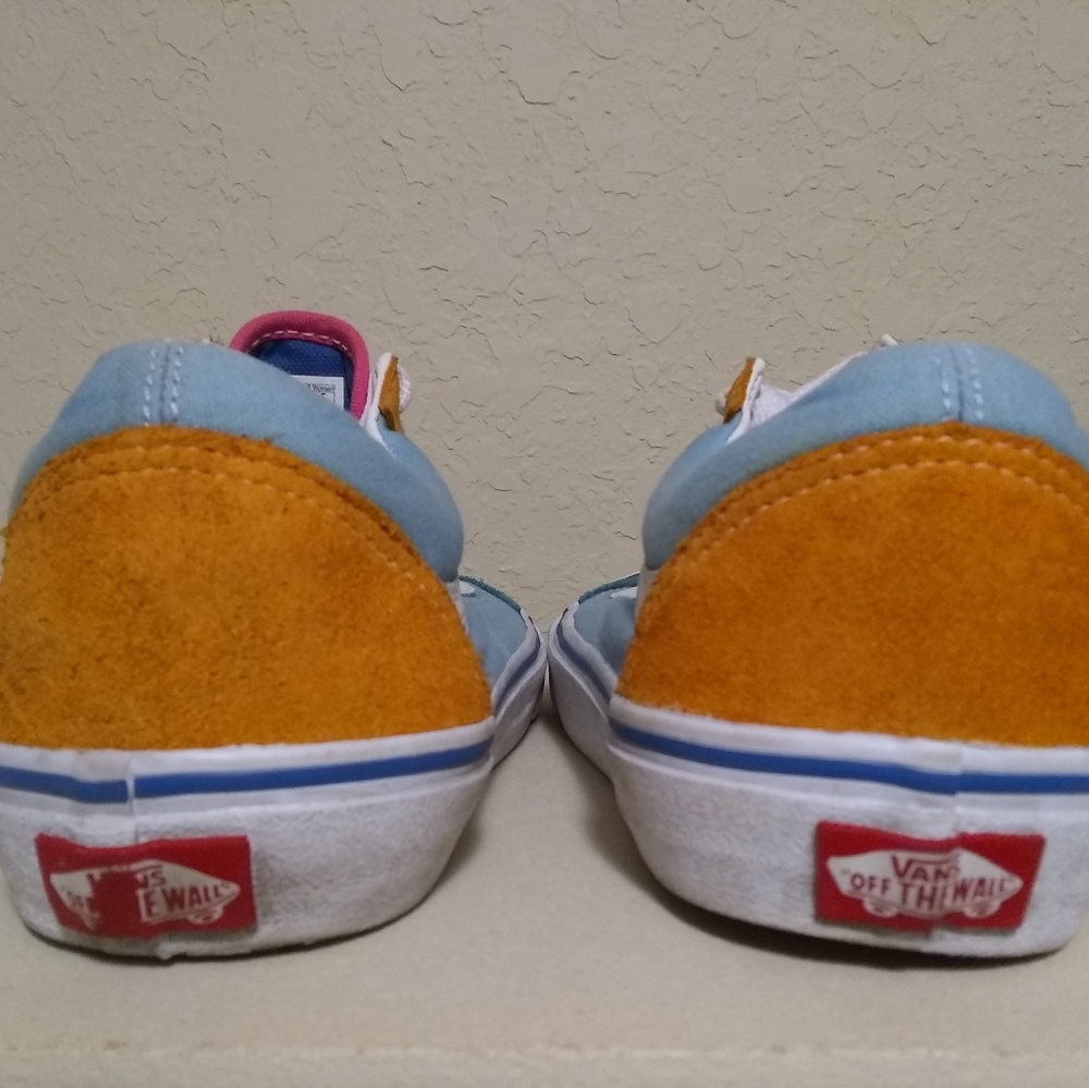 VANS ❤️💜🧡💚 - Picture 5 of 7